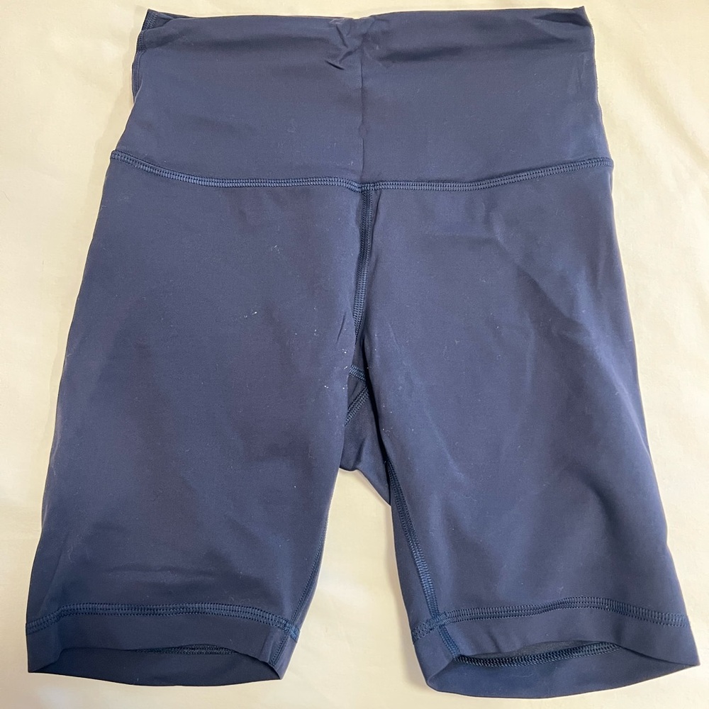 Lulu wunder train shorts
